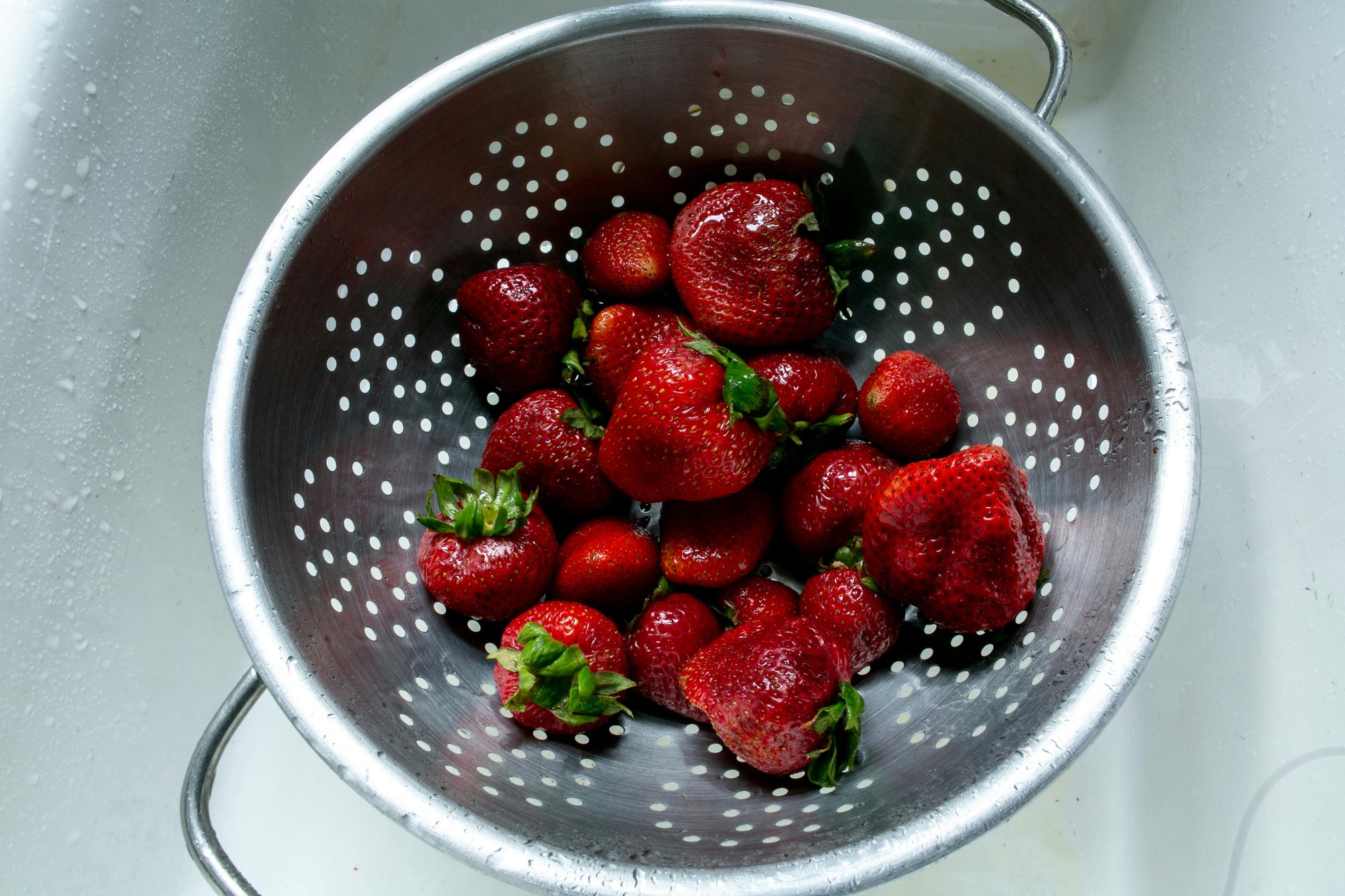 Should you wash fruit and vegetables before eating them?